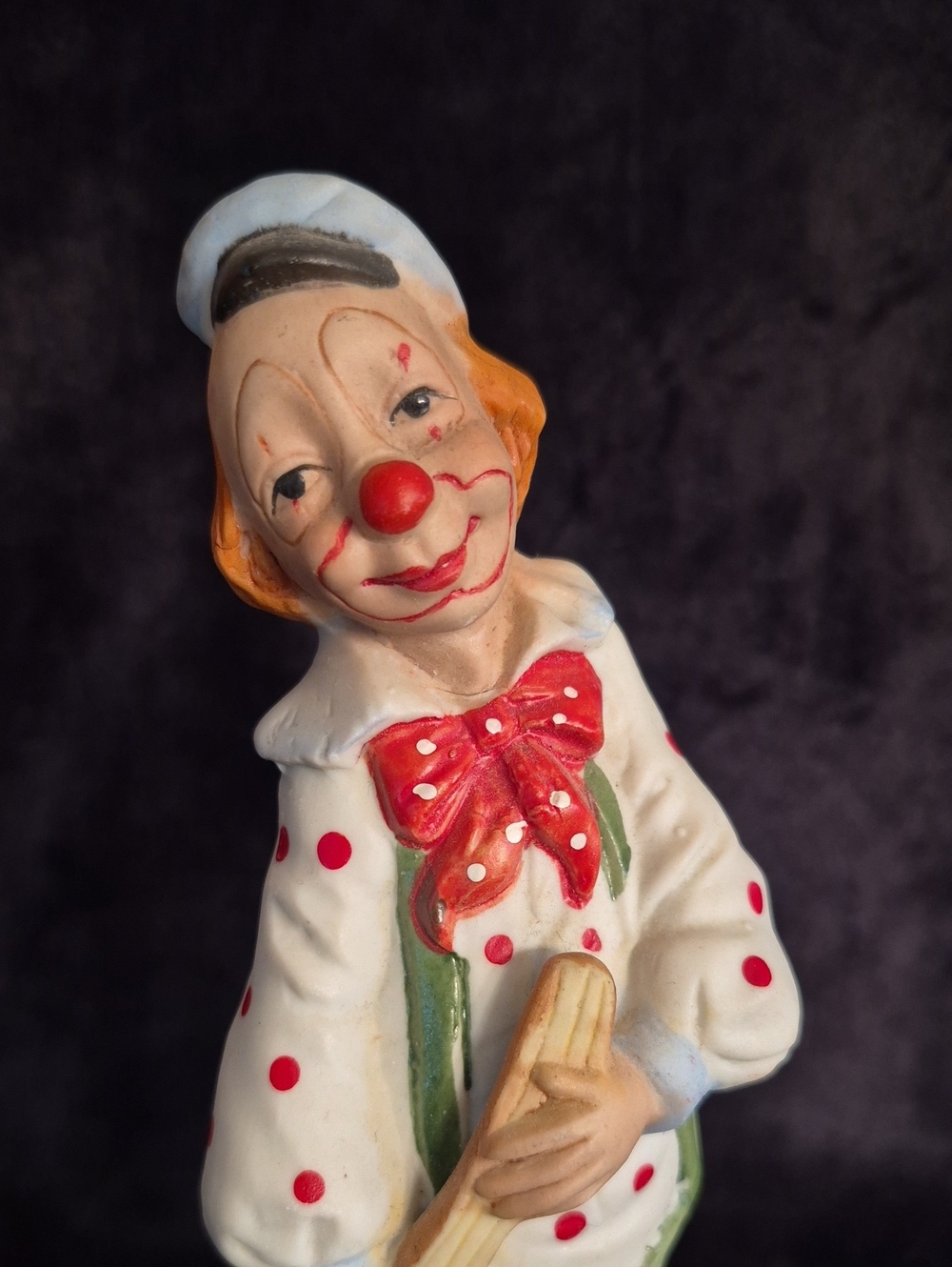 Vintage Clown with Guitar Ceramic Figurine - Picture 5 of 7